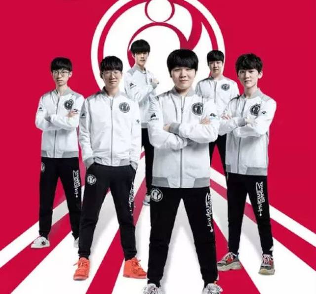 前场逼抢 前场逼抢